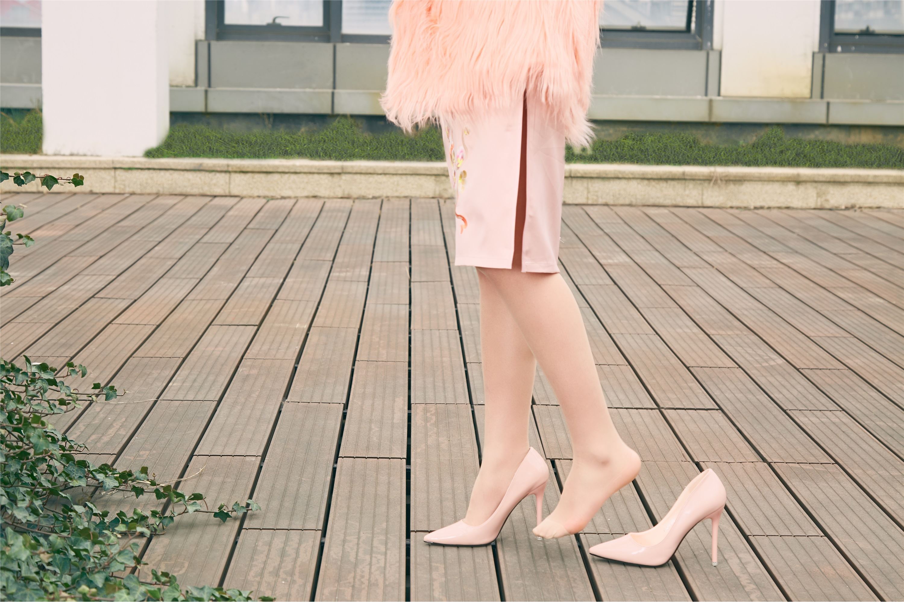 奈丝写真 NO.079 露露-捋捋被风吹乱的秀发